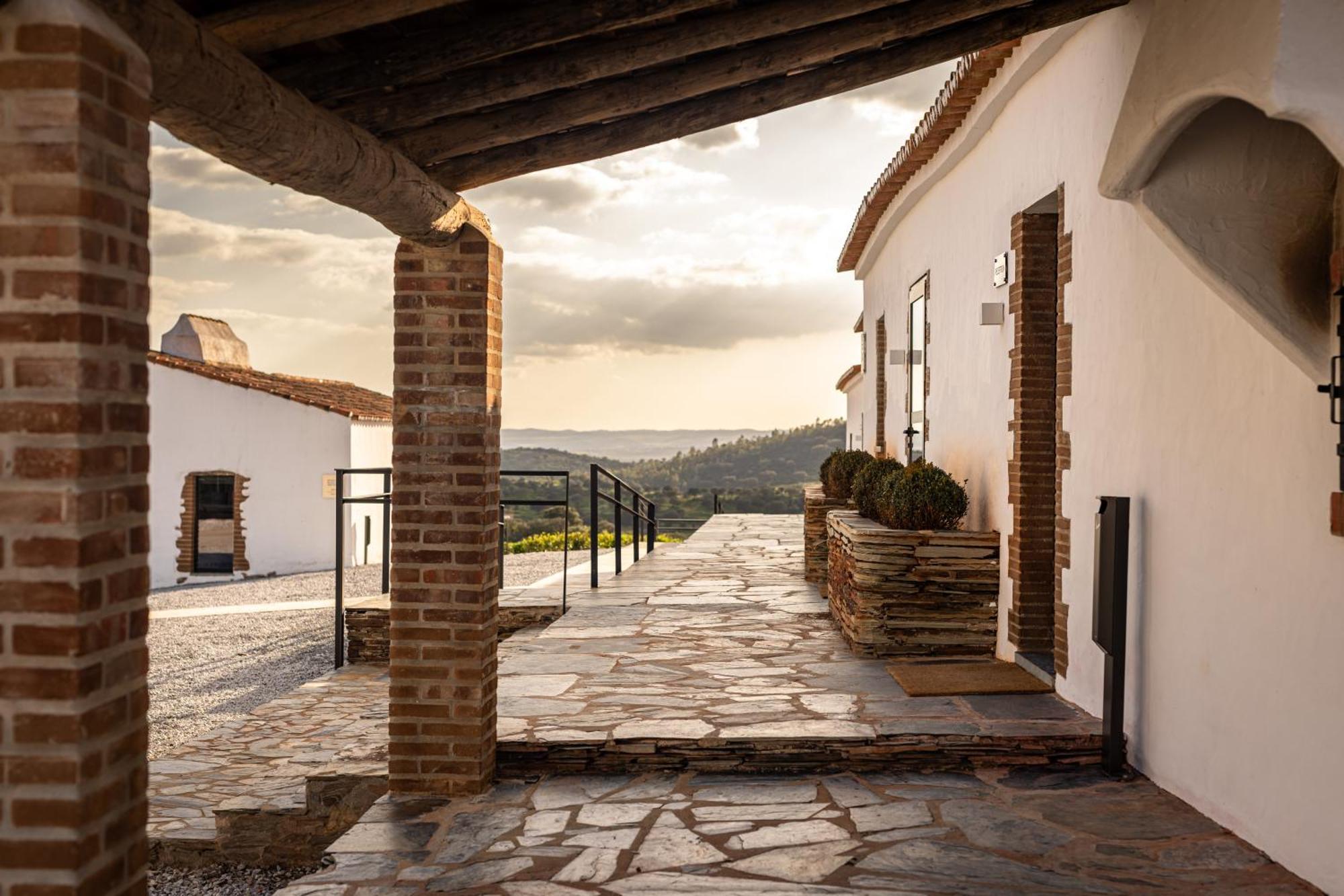 Land Of Alandroal Villa Bagian luar foto